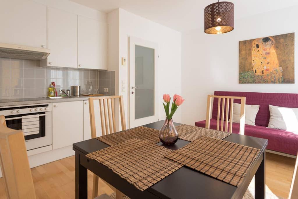 Bright Apartment In Hip & High Quality Neighborhood 维也纳 外观 照片