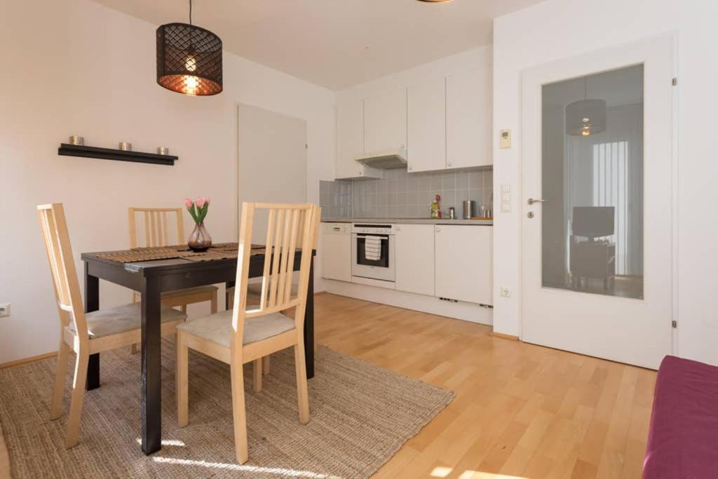 Bright Apartment In Hip & High Quality Neighborhood 维也纳 外观 照片